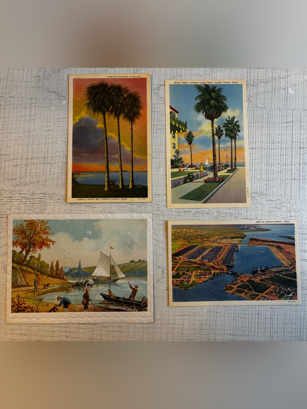 Vintage Coastal Postcard Art Set - Multicolor